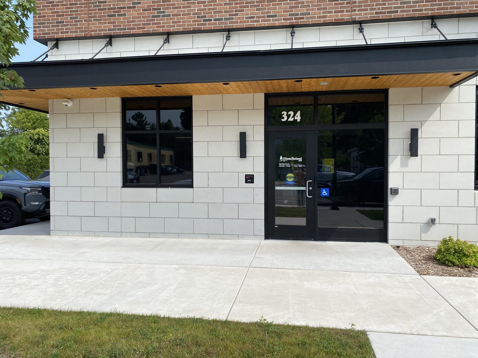 Completed glass and window installation by Reed City Glass West Michigan