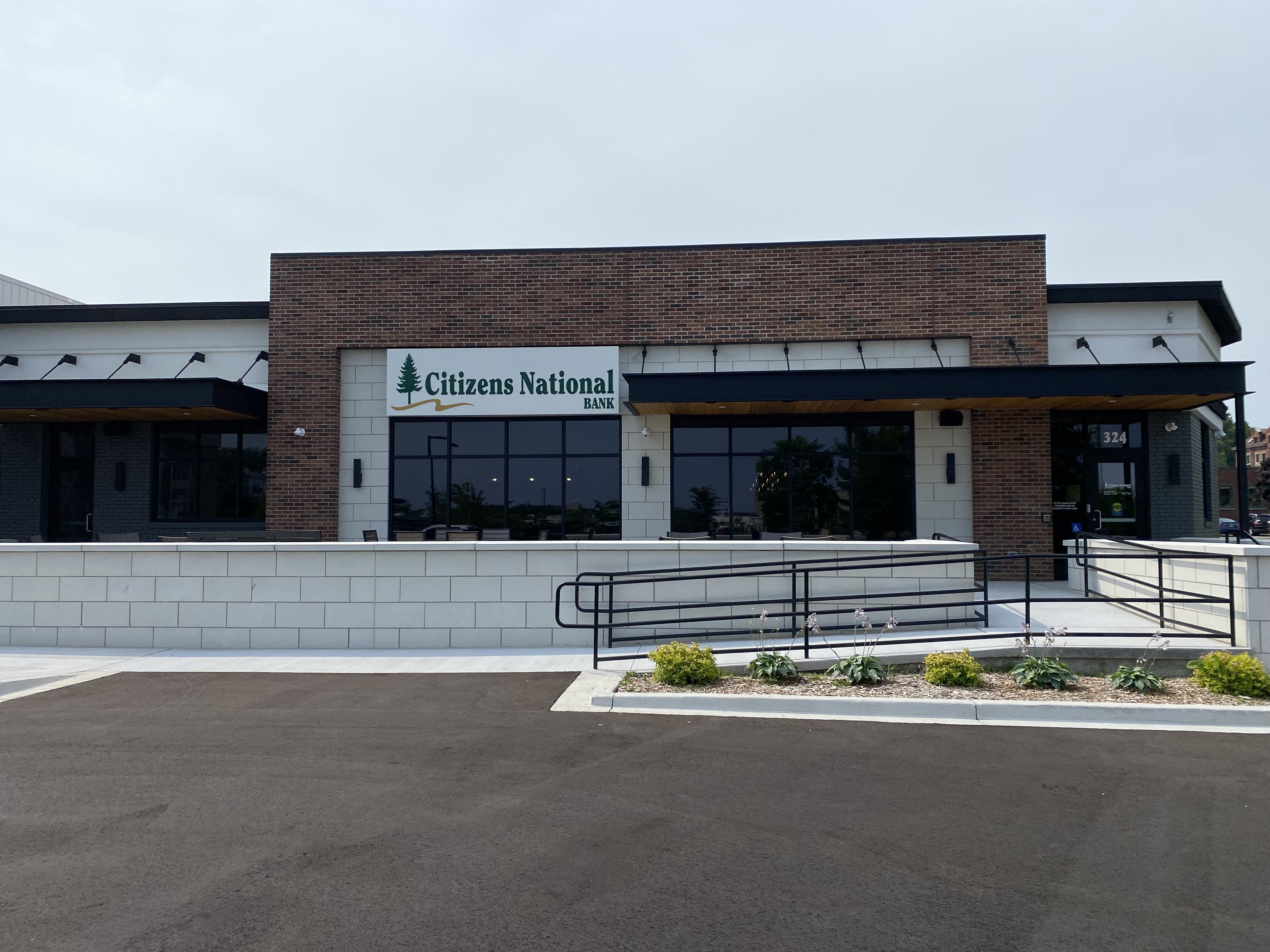 Reed City Glass project portfolio — West Michigan glass installation